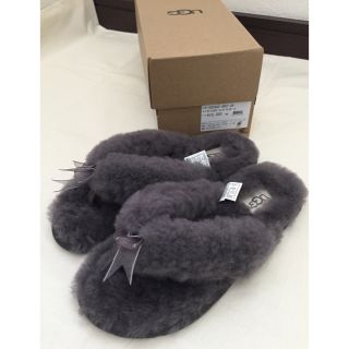 アグ(UGG)のUGG.   FLUFF FLIP FLOP II(サンダル)