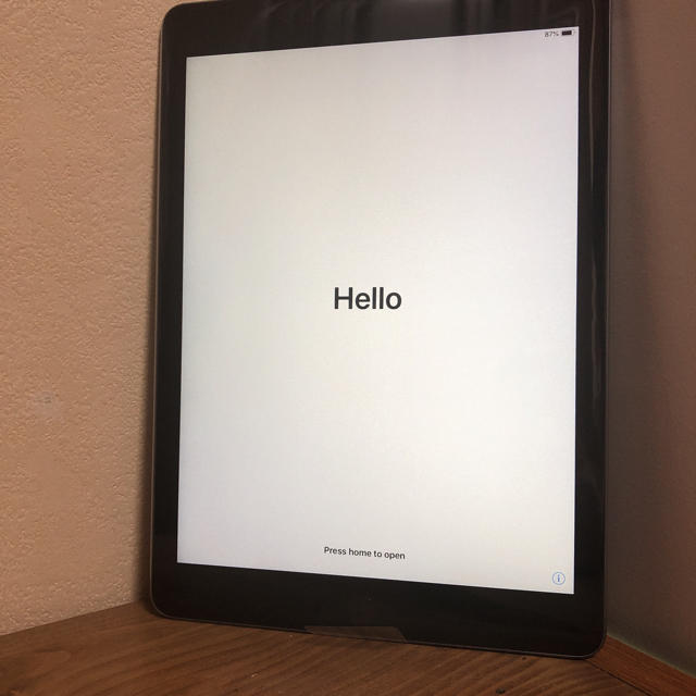 iPad 9.7 第6世代32GB Wi-Fi モデル MR7J2LL/A