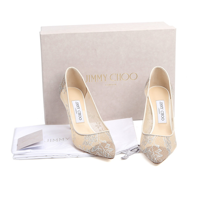 JIMMY CHOO(ジミーチュウ)のジミーチュウ レースパンプス　短時間使用 レディースの靴/シューズ(ハイヒール/パンプス)の商品写真