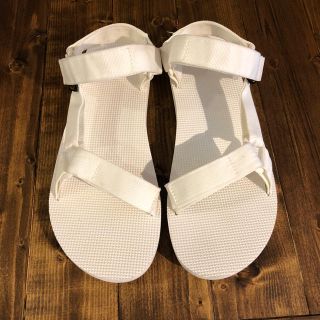 テバ(Teva)のTeva 白サンダル 28.0 美品 箱付き(サンダル)