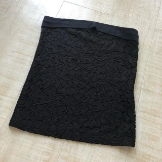 グレースコンチネンタル(GRACE CONTINENTAL)のgrace刺繍チューブトップ黒36(ベアトップ/チューブトップ)