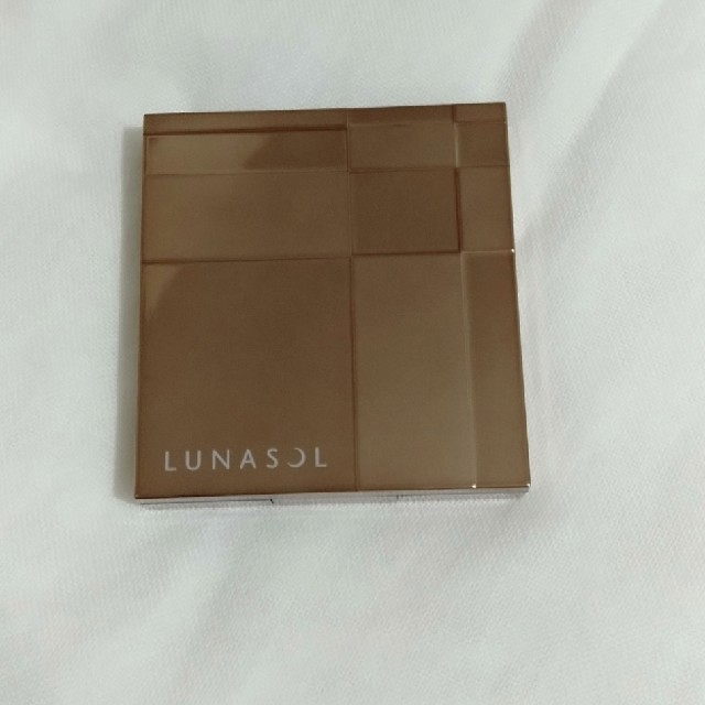 LUNASOL(ルナソル)のルナソル　ライティングシアーハイライト02 コスメ/美容のベースメイク/化粧品(フェイスカラー)の商品写真