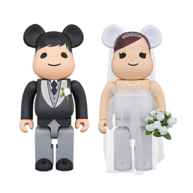 MEDICOM TOY(メディコムトイ)の【dragon616専用】ベアブリック BE@RBRICK 結婚 3 400%  エンタメ/ホビーのフィギュア(その他)の商品写真