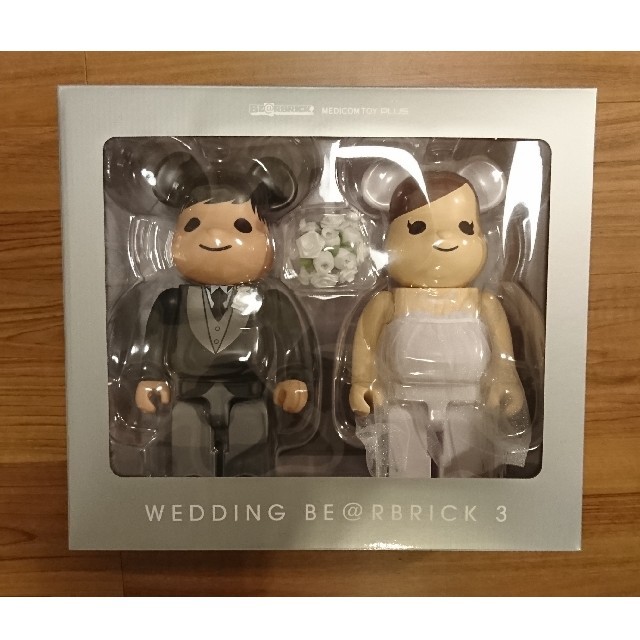 MEDICOM TOY(メディコムトイ)の【dragon616専用】ベアブリック BE@RBRICK 結婚 3 400%  エンタメ/ホビーのフィギュア(その他)の商品写真