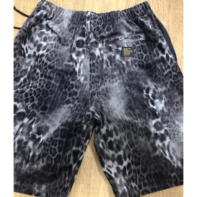 APPLEBUM(アップルバム)のapplebum  black leopard shorts xl バビロン メンズのパンツ(ショートパンツ)の商品写真