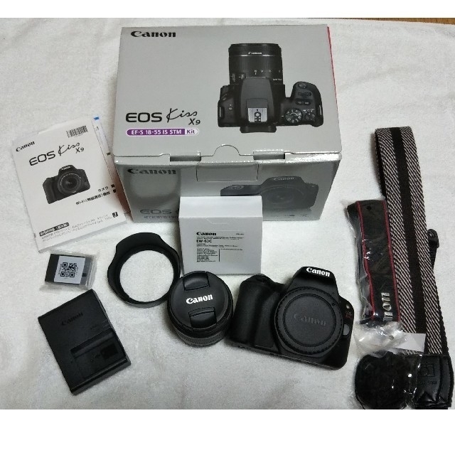 Canon EOS kiss X9 標準レンズキットスマホ/家電/カメラ