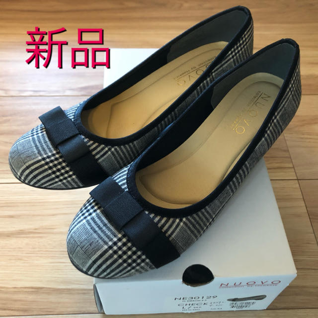 Nuovo(ヌォーボ)のmikeneko様専用【新品・未使用】チェックパンプス★NUOVO★Ｌサイズ レディースの靴/シューズ(ハイヒール/パンプス)の商品写真