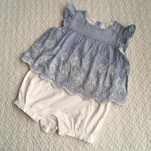 babyGAP(ベビーギャップ)のbabyGAP ワンピース 60 キッズ/ベビー/マタニティのベビー服(~85cm)(ワンピース)の商品写真