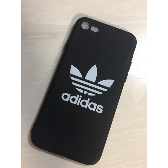 adidas(アディダス)の☆新品未使用☆ adidas アディダス iPhone7.8ケース スマホ/家電/カメラのスマホアクセサリー(iPhoneケース)の商品写真