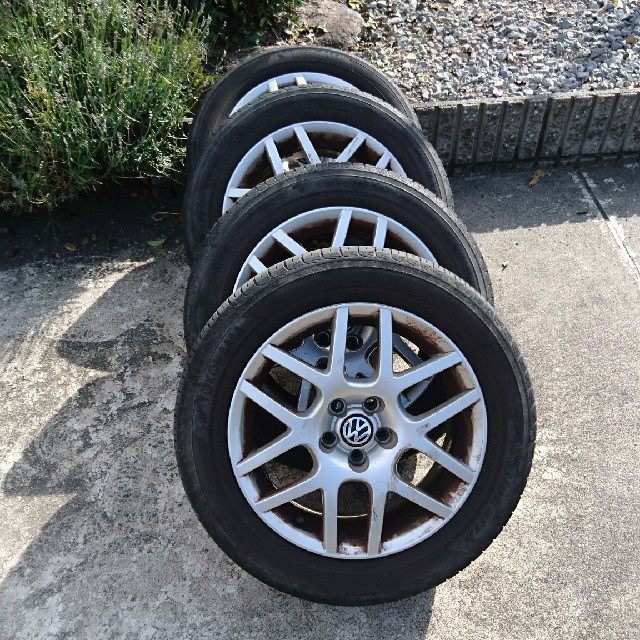 Volkswagen(フォルクスワーゲン)のフォルクスワーゲン 純正 アルミホイール ゴルフ 205/55 R16 91V 自動車/バイクの自動車(タイヤ・ホイールセット)の商品写真