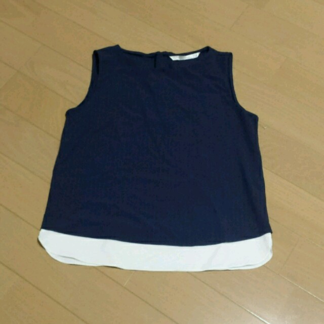 ZARA(ザラ)のZARA ピンストライプシャツ レディースのトップス(シャツ/ブラウス(半袖/袖なし))の商品写真