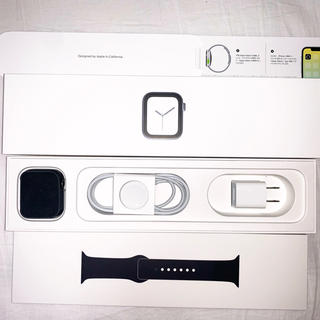 アップル(Apple)のApple Watch series4 GPSモデル スペースグレイアルミニウム(腕時計(デジタル))