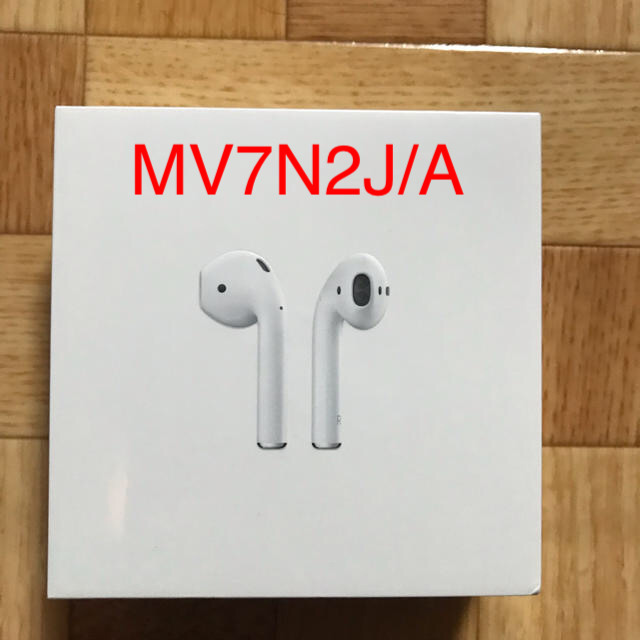 MV7N2J/A Airpods with Charging Case