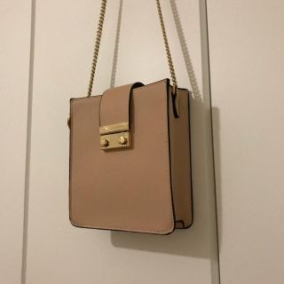 ザラ(ZARA)のチェーンショルダーバッグ(ショルダーバッグ)