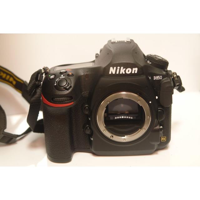 Nikon - NIKON D850 ボディ極上使用回数極小　早いもの勝ち！！