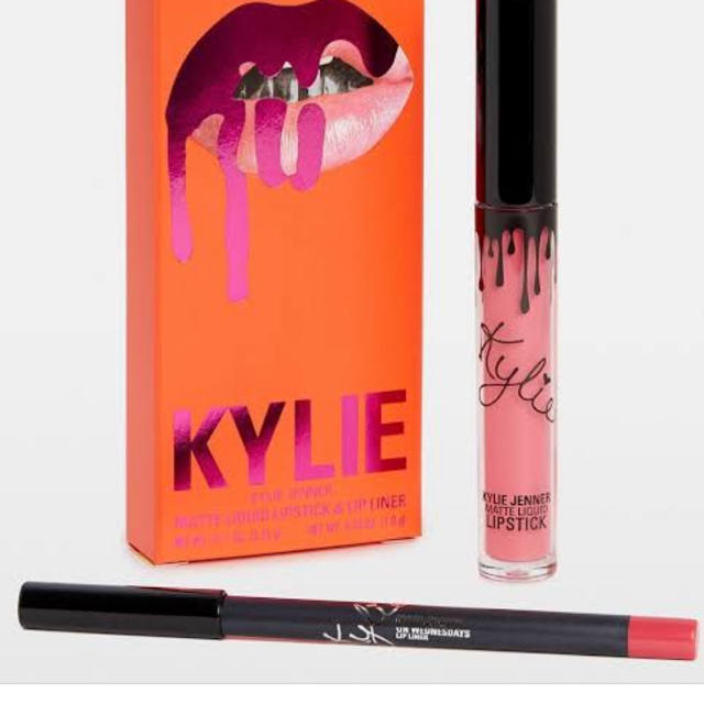 Kylie Cosmetics(カイリーコスメティックス)の箱付き😻ON WEDNESDAYS 2018 SUMMER KYLIE  コスメ/美容のベースメイク/化粧品(口紅)の商品写真