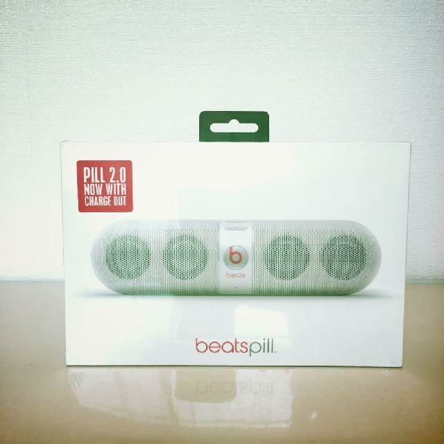 Beats by Dr Dre(ビーツバイドクタードレ)のBeats by dr.dre Pill 2.0 スピーカー White スマホ/家電/カメラのオーディオ機器(スピーカー)の商品写真