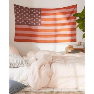 アーバンアウトフィッターズ(Urban Outfitters)の【UO】アメリカンフラッグタペストリー/レッド/男前インテリアに♡ (のれん)