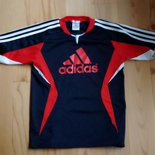 アディダス(adidas)のアディダス　ジュニアTシャツ 150(ウェア)