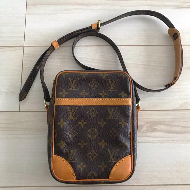 Louis vuitton ハンドバッグ