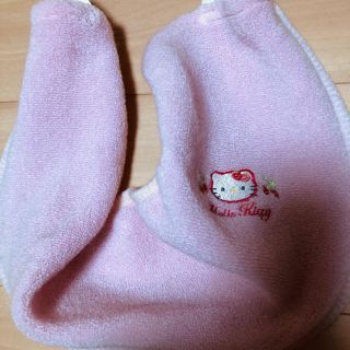 サンリオ(サンリオ)のkitty o型便座カバー(トイレマット)