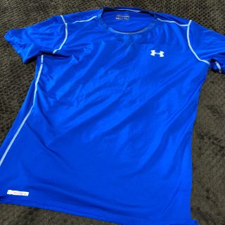 アンダーアーマー(UNDER ARMOUR)の【コロナ値下げ中】アンダーアーマー 青 Tシャツ 即購入大歓迎(Tシャツ/カットソー(半袖/袖なし))