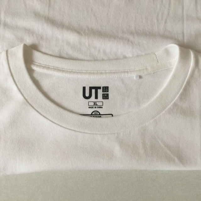 A BATHING APE(アベイシングエイプ)のUNIQLO×カウズ ホワイト Tシャツ XLsize メンズのトップス(Tシャツ/カットソー(半袖/袖なし))の商品写真