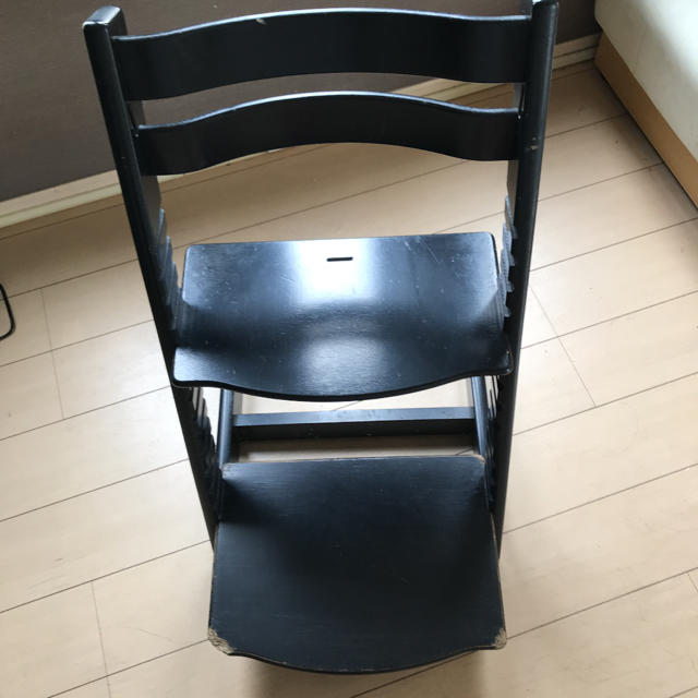 Stokke(ストッケ)のストッケ トリップトラップ STOKKE椅子 子供用 送料無料 黒 ブラック インテリア/住まい/日用品の椅子/チェア(ダイニングチェア)の商品写真