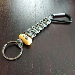 ザノースフェイス(THE NORTH FACE)の手作りノースフェイスコードロック付きパラコードキーホルダーハンドメイド(キーホルダー/ストラップ)