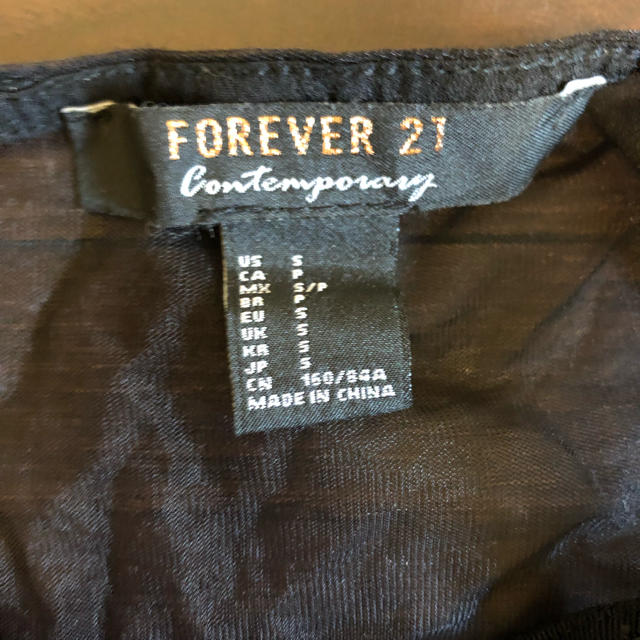 FOREVER 21(フォーエバートゥエンティーワン)のforever21  シースルーT レディースのトップス(シャツ/ブラウス(半袖/袖なし))の商品写真