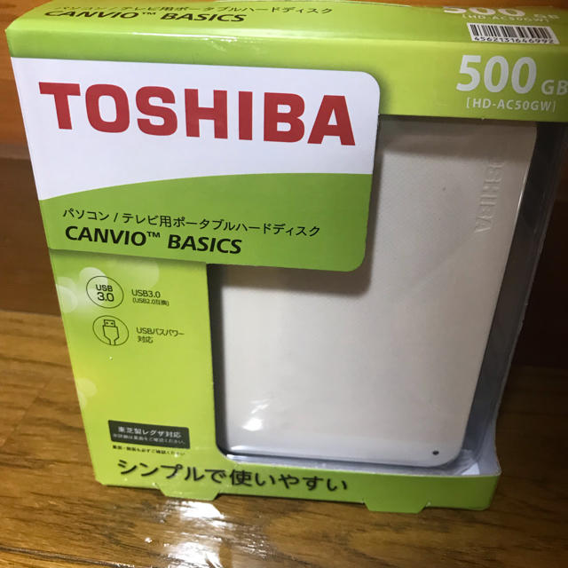 東芝(トウシバ)の【新品未使用】 ポータブルHDD 500GB ホワイト HD-AC50GW スマホ/家電/カメラのPC/タブレット(PC周辺機器)の商品写真