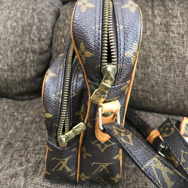 ルイヴィトン  アマゾン louis vuitton ショルダーバック 本物保証 1