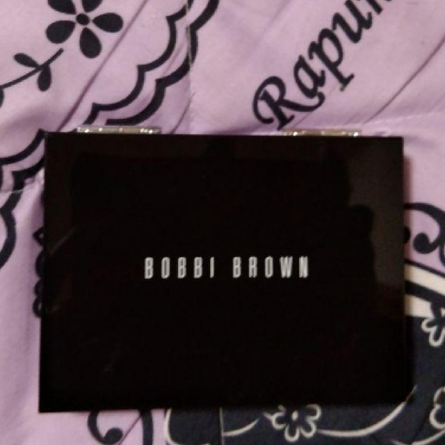 BOBBI BROWN(ボビイブラウン)のアイシャドウパレット　ボビィブラウン限定 コスメ/美容のベースメイク/化粧品(アイシャドウ)の商品写真