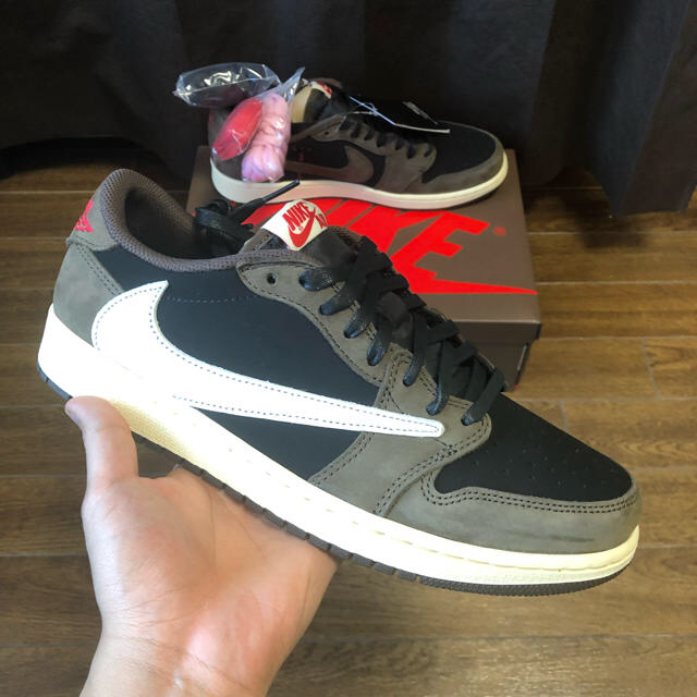 NIKE(ナイキ)のsup様専用 Air Jordan1 Low Travis Scott 2足 メンズの靴/シューズ(スニーカー)の商品写真