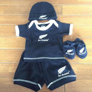 ベビーギャップ(babyGAP)のNZ土産のオールブラックスセット(ロンパース)