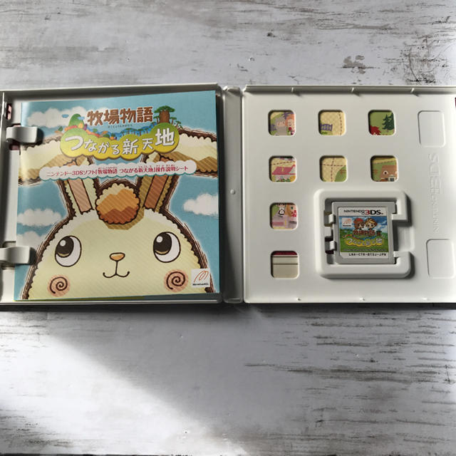 ニンテンドー3DS(ニンテンドー3DS)の牧場物語つながる新天地＊箱 説明書つき エンタメ/ホビーのゲームソフト/ゲーム機本体(携帯用ゲームソフト)の商品写真