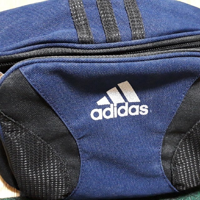 adidas(アディダス)のアディダスポシェット メンズのバッグ(ウエストポーチ)の商品写真