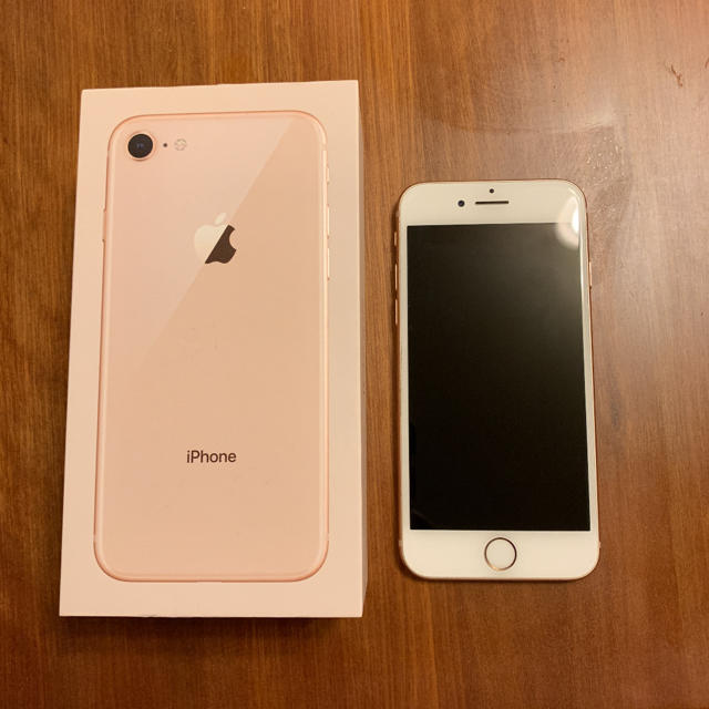 最終値下げiPhone 8 Gold 256 GB SIMフリー