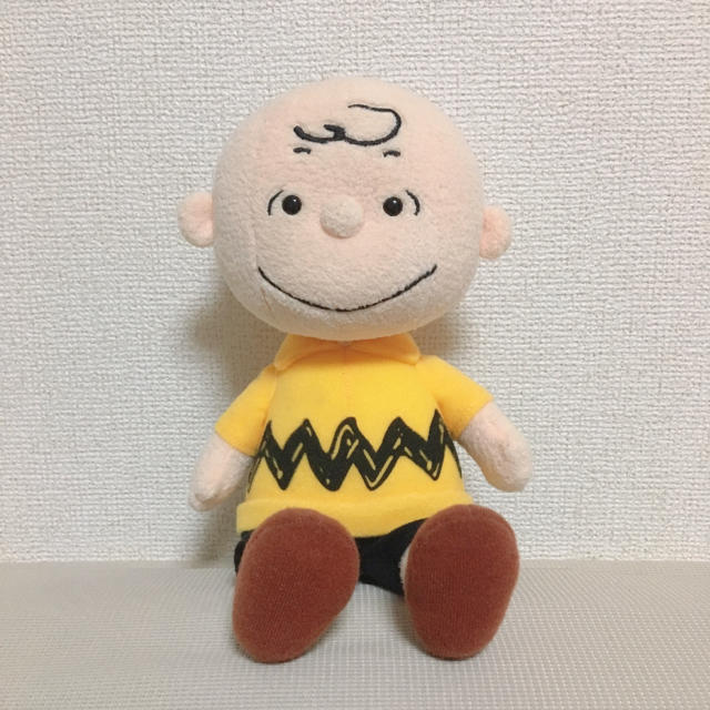 PEANUTS(ピーナッツ)のチャーリーブラウン ぬいぐるみ エンタメ/ホビーのおもちゃ/ぬいぐるみ(ぬいぐるみ)の商品写真