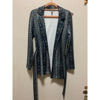 エイチアンドエム(H&M)の✴︎新品✴︎パイソン柄ジャケット(テーラードジャケット)