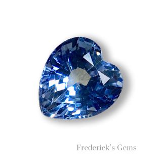 ハートシェイプの"氷塊" 0.7ct UP 天然 セイロン サファイア ルース(リング(指輪))