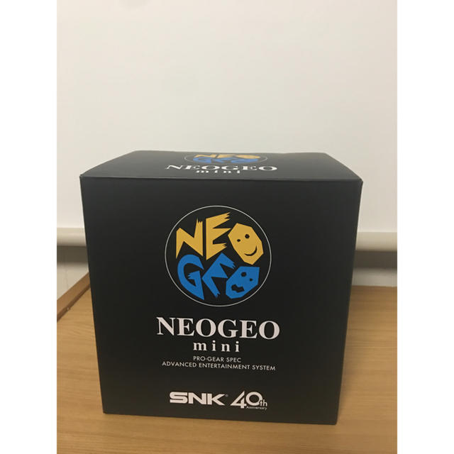 SNK(エスエヌケイ)の NEOGEO mini【Amazon.co.jp限定】STEAMコード エンタメ/ホビーのゲームソフト/ゲーム機本体(家庭用ゲーム機本体)の商品写真