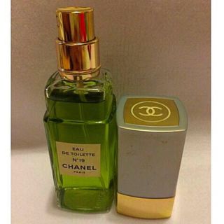 シャネル(CHANEL)のシャネル CHANEL N°19 香水(ユニセックス)