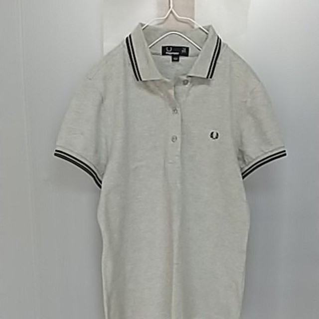 FRED PERRY(フレッドペリー)のFRED PERRY　ワンポイント　ポロシャツ レディースのトップス(ポロシャツ)の商品写真