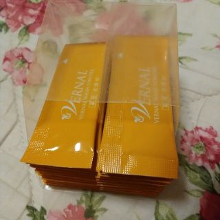 VERNAL - ヴァーナル薬用ウォッシュパウダー酵素洗顔の通販 by punon's