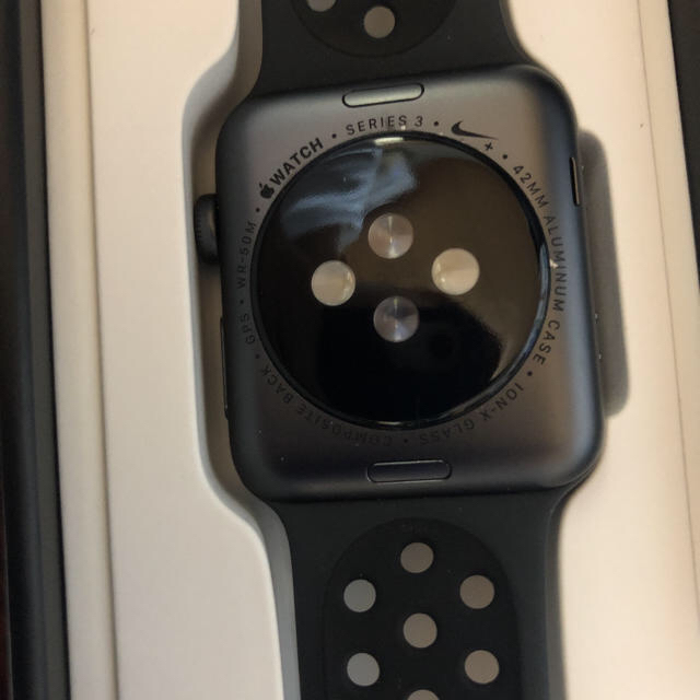 Apple Watch(アップルウォッチ)のApple Watch NIKE+ series3 42mm GPS スマホ/家電/カメラのスマートフォン/携帯電話(その他)の商品写真