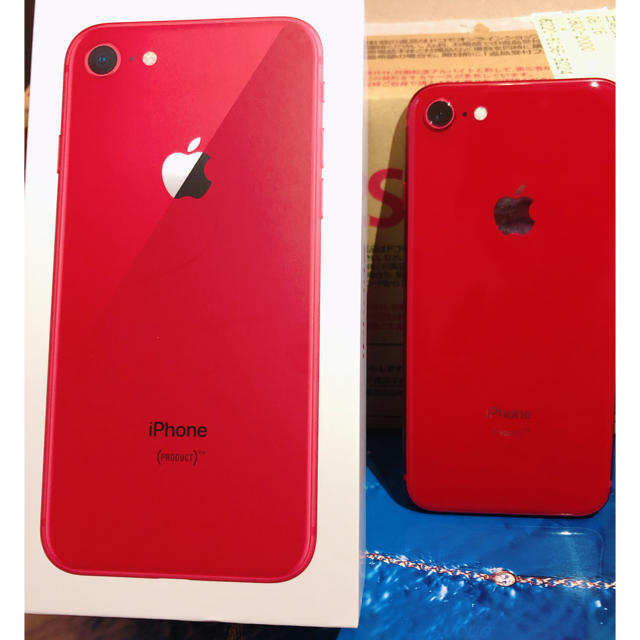 iPhone8 64GB docomo レッド RED ほぼ未使用 超美品