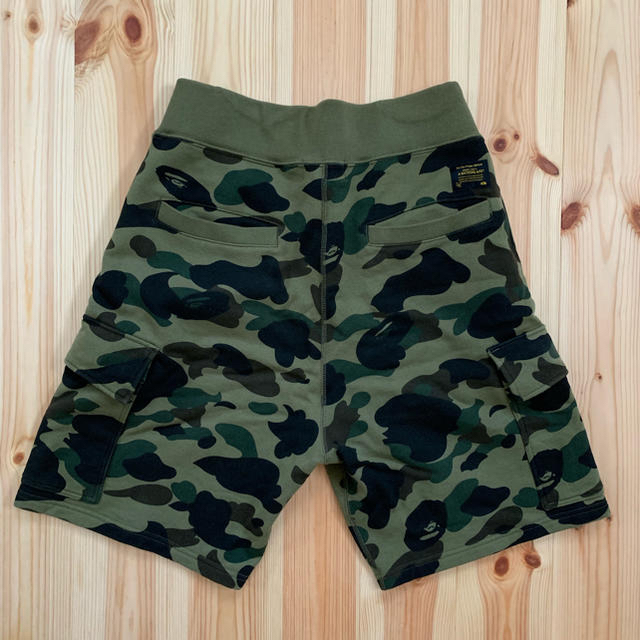 A BATHING APE(アベイシングエイプ)のCAMO SWEAT SHORTS メンズのパンツ(ショートパンツ)の商品写真