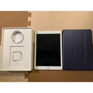 アイパッド(iPad)のipad9.7インチ 第6世代 32GB ゴールド(タブレット)