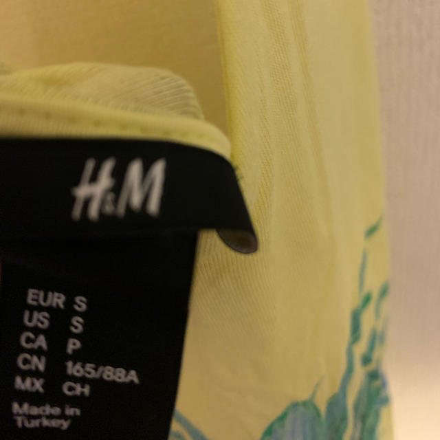 H&M(エイチアンドエム)のタンクトップ レディースのトップス(タンクトップ)の商品写真